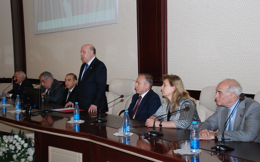 ​Tibb Universitetində Heydər Əliyevin anadan olmasının 92-ci ildönümü qeyd edilib