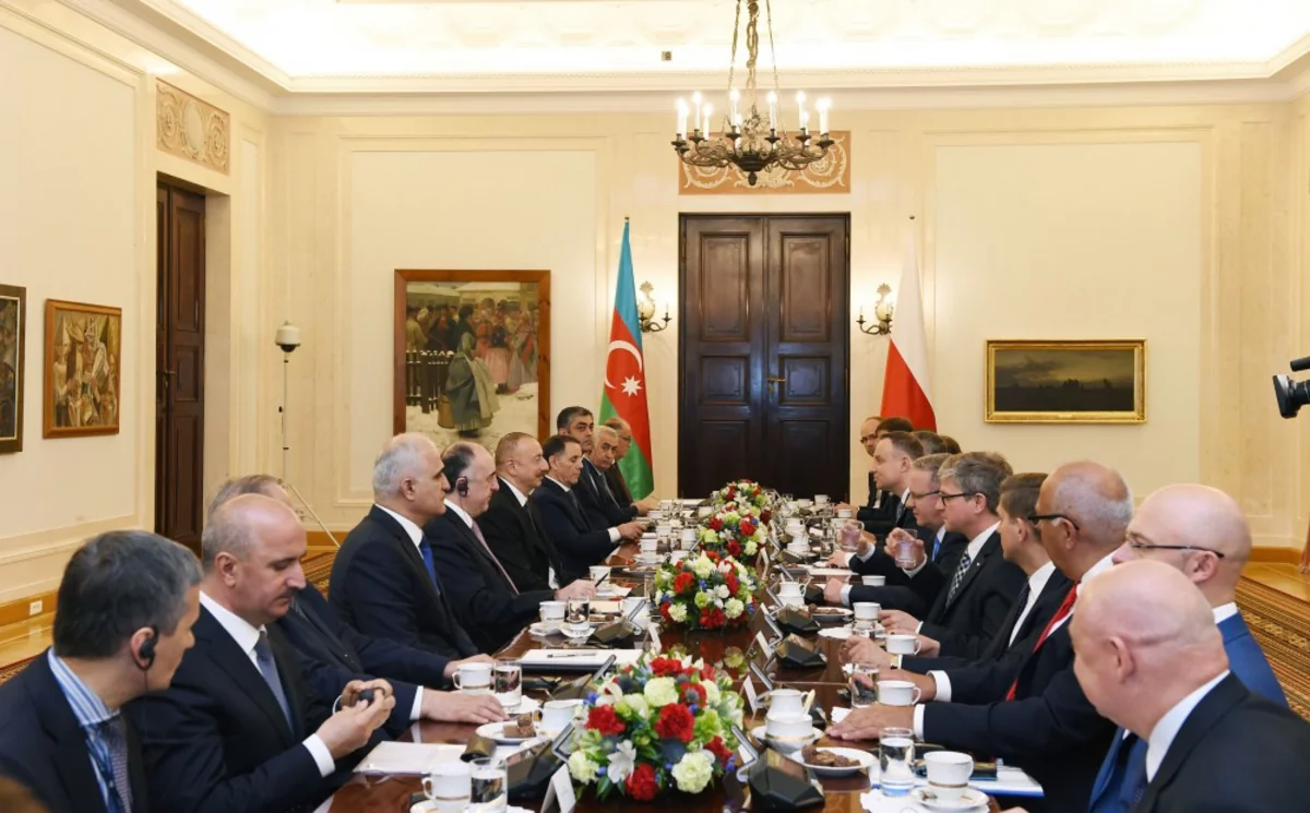 Duda: Polşa Qarabağ münaqişəsinin Azərbaycanın ərazi bütövlüyü çərçivəsində həllini dəstəkləyir - YENİLƏNİB