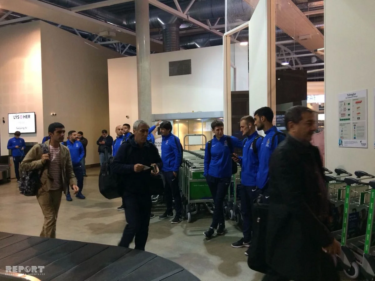 Azərbaycan yığması UEFA Millətlər Liqasında oyununu keçirmək üçün yollandığı Farer adalarına çatıb - FOTO