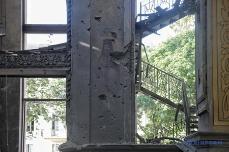 Rusiya ordusunun Odessanı bombalaması nəticəsində kafedral kilsə dağılıb