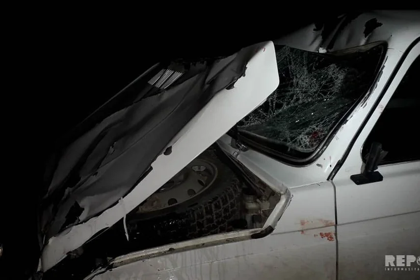 Şəmkirdə yük və minik avtomobilləri toqquşub, xəsarət alan var