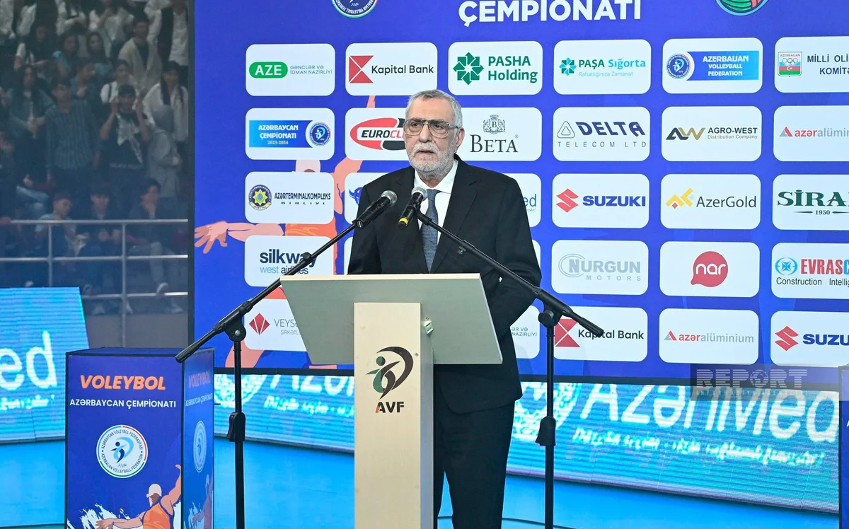 Çingiz Hüseynzadə: Bayram ab-havasında oyun izlədik