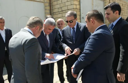 Gəncə Şəhər İcra Hakimiyyətinin başçısı sakinlərlə görüşüb