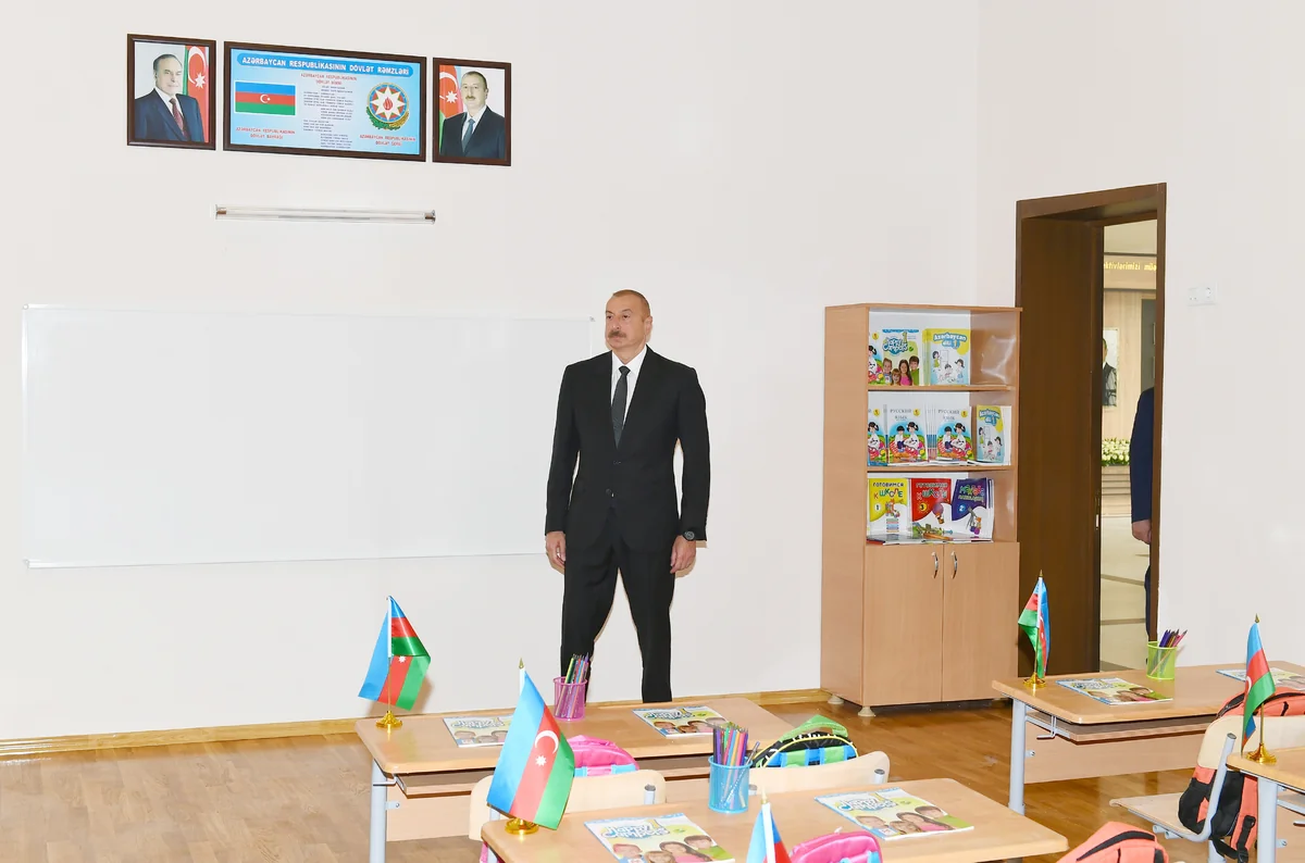 Президент принял участие в открытии школы имени А.Агарунова