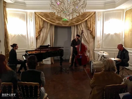 Fransada pianoçu İsfar Sarabskinın konserti olub
