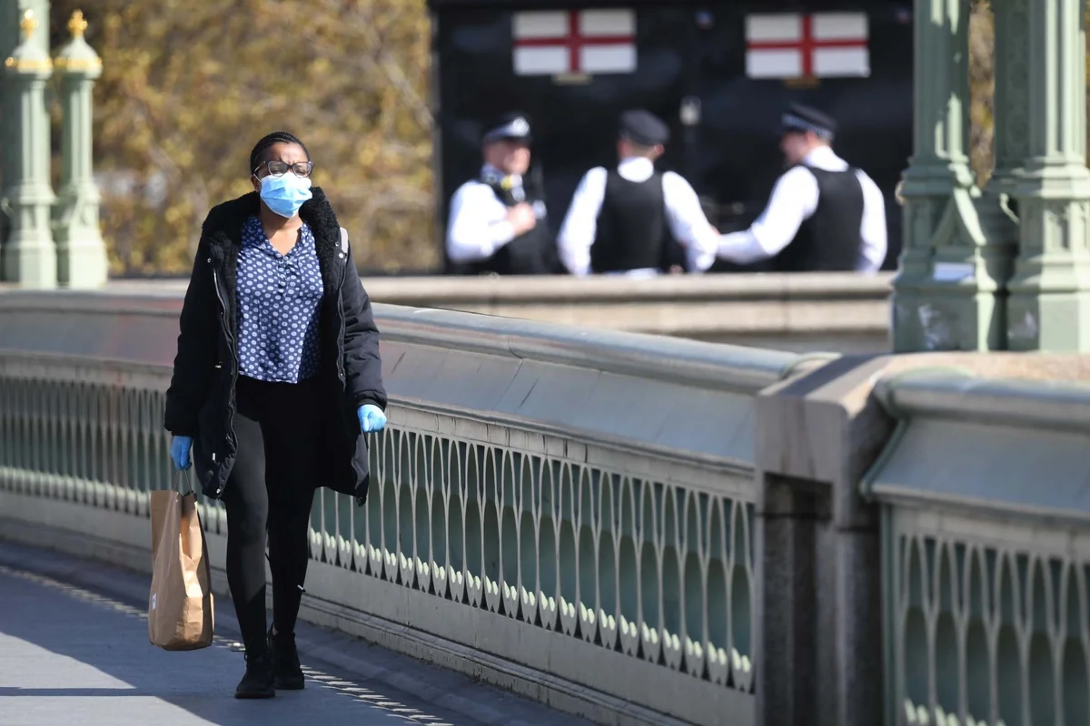 В январе Британия столкнется со значительной волной омикрон