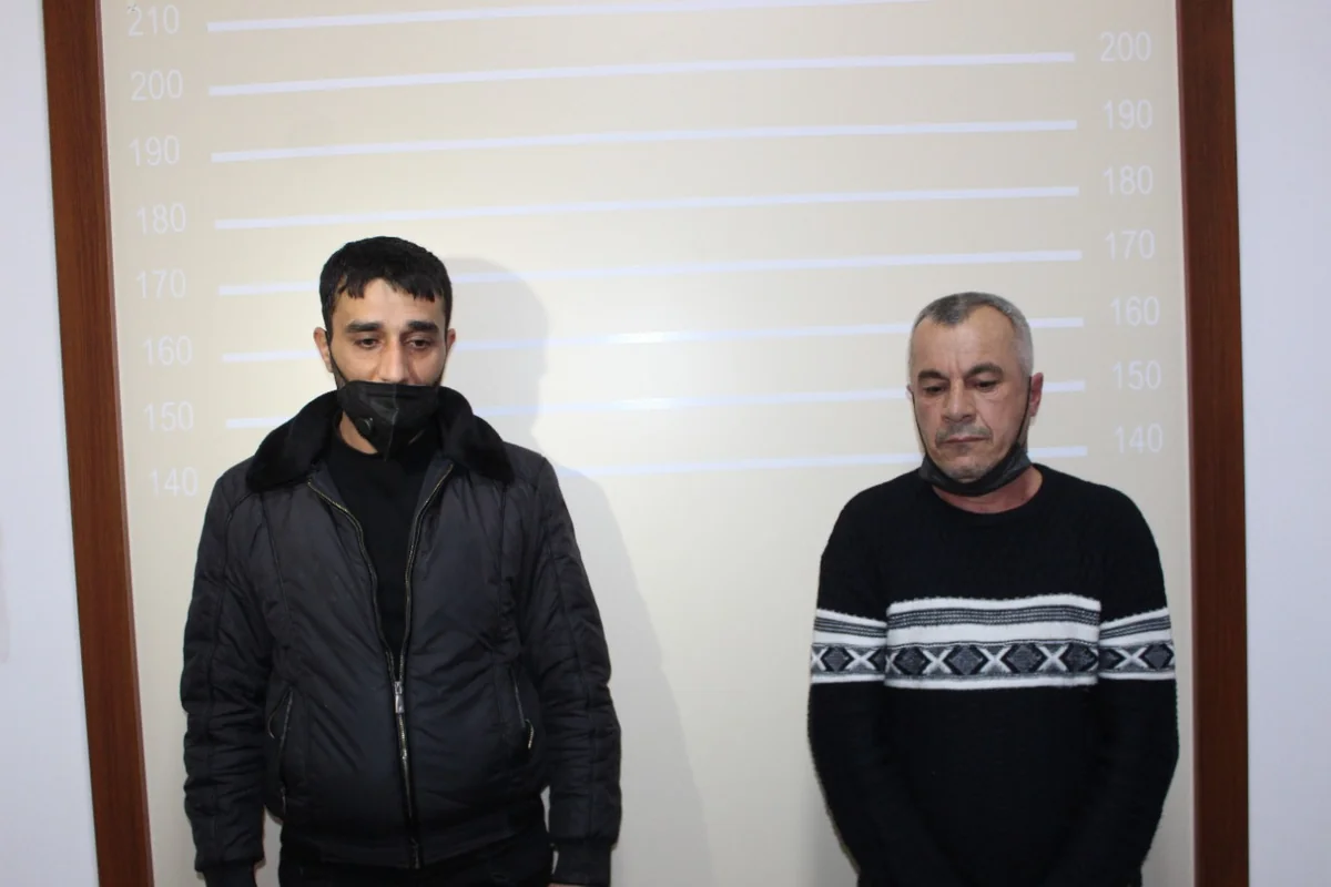 Balakəndə narkotik vasitələri mürəbbə bankalarının arasında gizlədən şəxs saxlanılıb