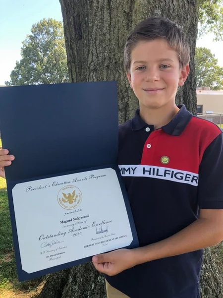 10 yaşlı azərbaycanlı təhsildə xüsusi müvəffəqiyyətlərinə görə ABŞ-da Prezident Mükafatı alıb
