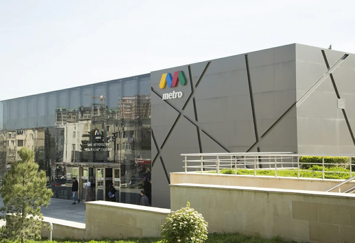 Bakı metrosunda ölüm hadisəsi olub