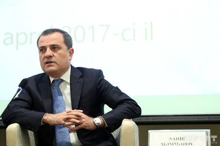 Xaricdə təhsil alan gənclər üçün “Sahibkarlıq və start-up fəaliyyəti” mövzusunda tədbir keçirilib