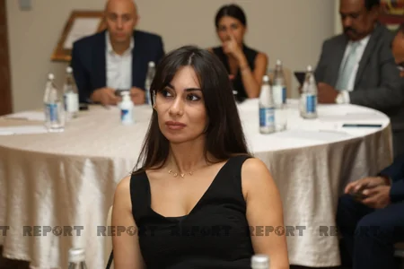 Azərbaycanda Hindistanın turizm imkanları təqdim edilib