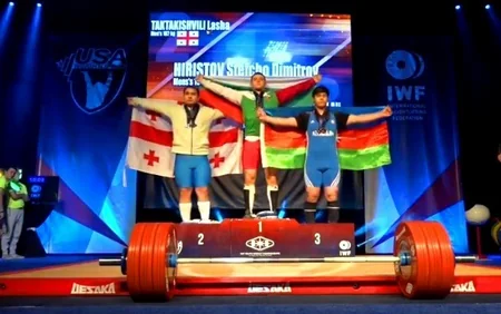 Azərbaycanın daha bir idmançısı yeniyetmə ağır atletlər arasında dünya birinciliyinda bürünc medal qazanıb - FOTO