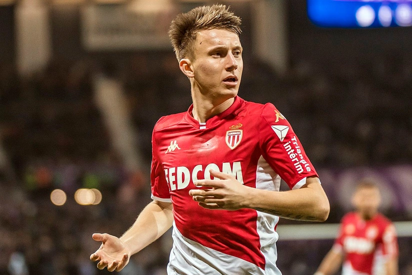 Monako rusiyalı futbolçusu ilə müqavilə müddətini artırıb