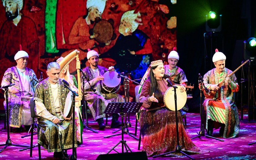 Bişkekdə Azərbaycanın Qədim Musiqi Alətləri Ansamblının konserti olub
