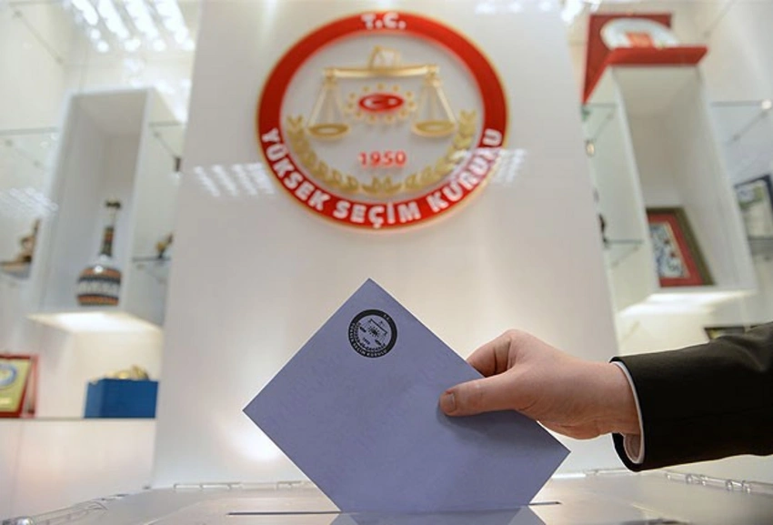 ​Türkiyədə kommunistlər seçkiyə iki partiya ilə qatılacaq