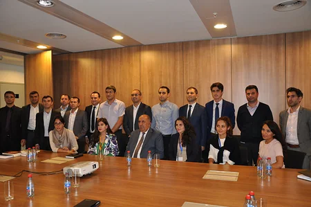 SOCAR-da akademik Vaqif Abbasov ilə görüş keçirilib