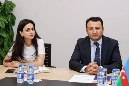 “DOST Müfəttiş” layihəsi çərçivəsində “Caspian Energy Club”a üzv olan şirkətlərlə görüş keçirilib