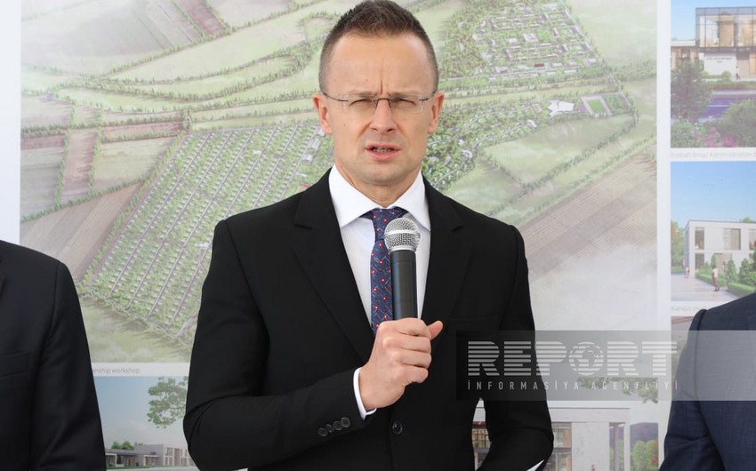 Peter Szijjártó: EU leaders doing their best to have photo opportunity with President of Azerbaijan