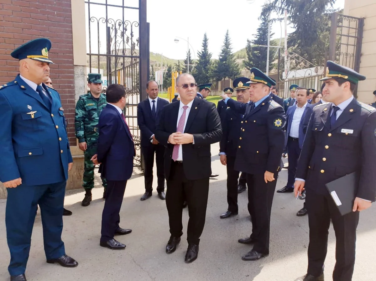 Dövlət Gömrük Komitəsinin sədri Qırmızı Körpü gömrük postunda mövcud vəziyyətlə tanış olub