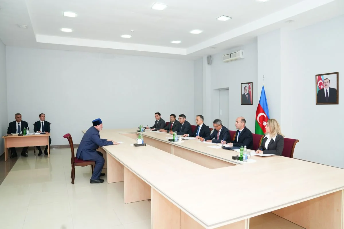 Dini Komitənin sədri Oğuzda vətəndaşları qəbul edib