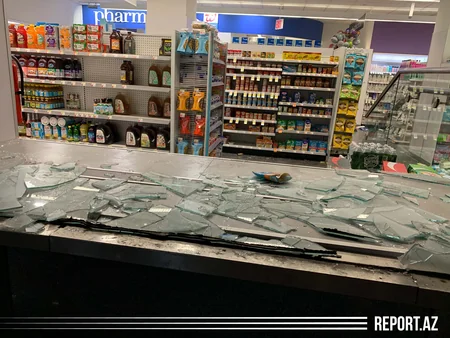 В Нью-Йорке разграблены брендовые магазины - ВИДЕО