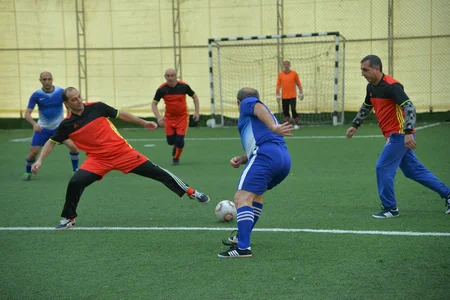 Təhsil işçiləri arasında futbol üzrə Bakı çempionatına start verilib