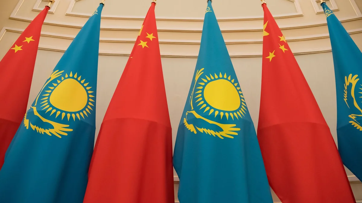 Kazakhstan and China discuss TITR development and shipbuilding for Caspian transport