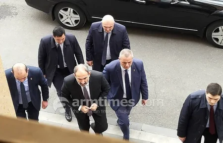 Paşinyan məhkəmədə ifadə verib