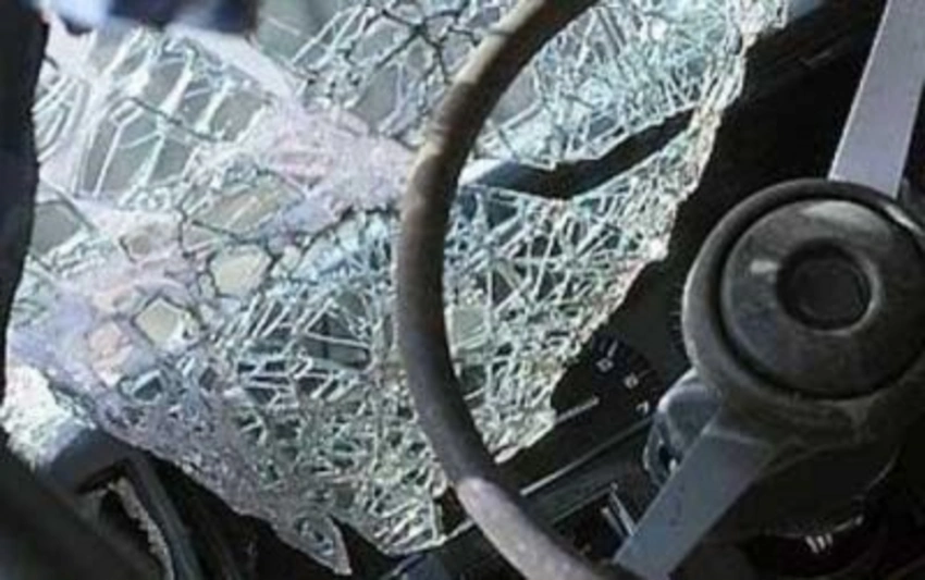 Bakıda avtomobil ana və qızını vurub, onlardan biri ölüb