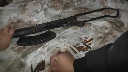 Şəmkirdə “Kalaşnikov” satmaqda şübhəli bilinən şəxs saxlanılıb