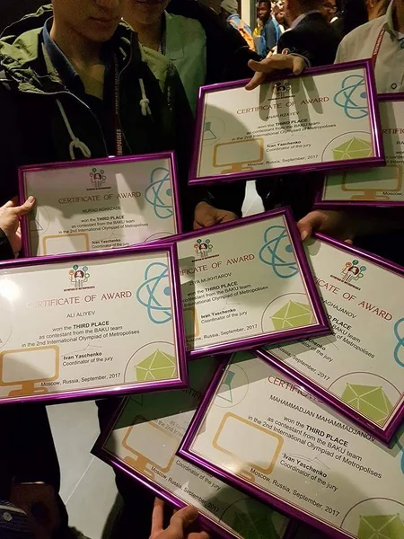 Azərbaycanlı məktəblilər Beynəlxalq Meqapolis olimpiadasında 5 medal qazanıblar