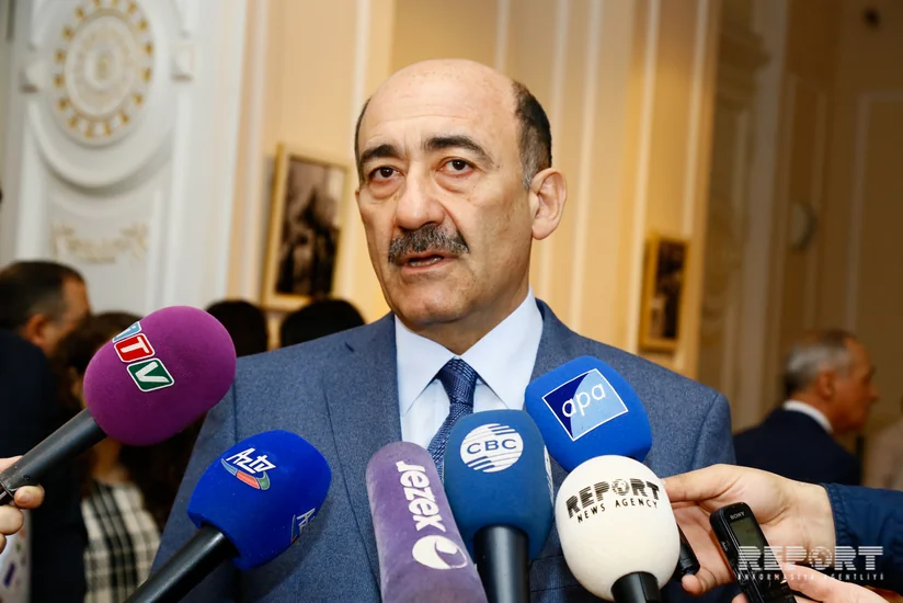 Əbülfəs Qarayev: “Bəzi dəllallar turizmdən gəlir əldə etmək istəyirlər