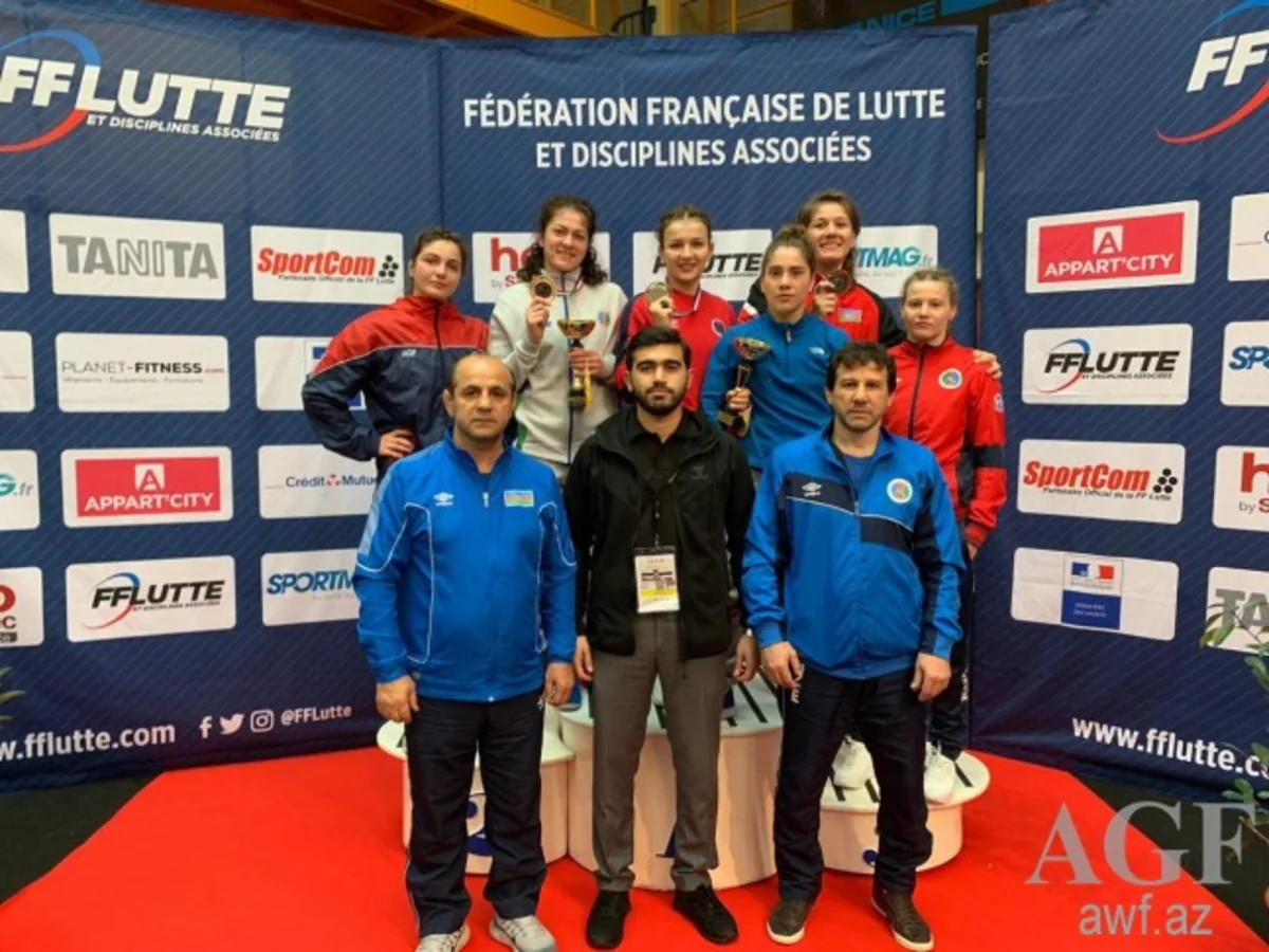 Azerbaijani female wrestlers claim three medals in France