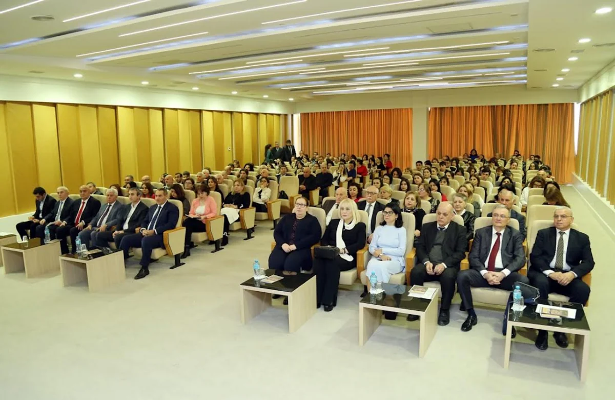 AMEA-da “Daş təpələr: sivilizasiyanın erkən coğrafiyası” mövzusunda elmi seminar keçirilib