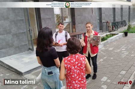 Füzuliyə yeni köçən sakinlərə mina təhlükəsi ilə bağlı təlim keçirilib