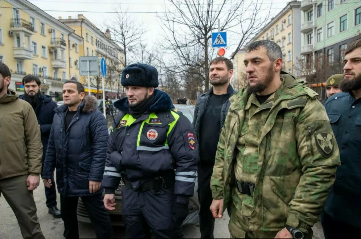 İŞİD Qroznıda hücuma görə məsuliyyəti üzərinə götürdü