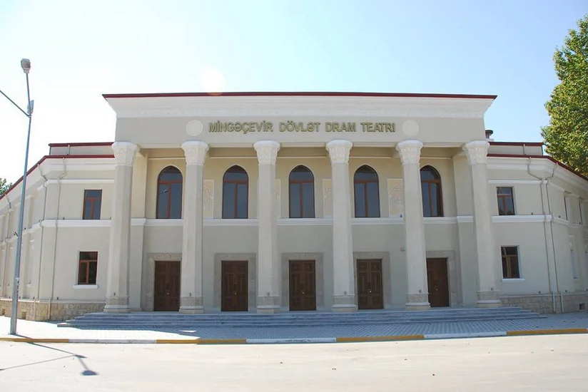 Mingəçevir teatrında “Ağıl və Güc” tamaşasına ictimai baxış olub