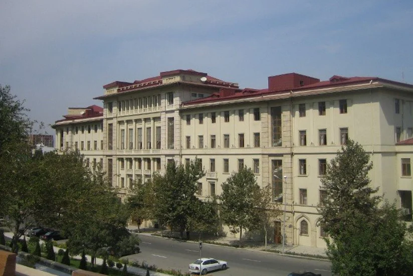 ​Azərbaycanda daşınmaz əmlak üzərində hüquqların dövlət qeydiyyatı üçün sənədlərin verilmə proseduru müəyyənləşib