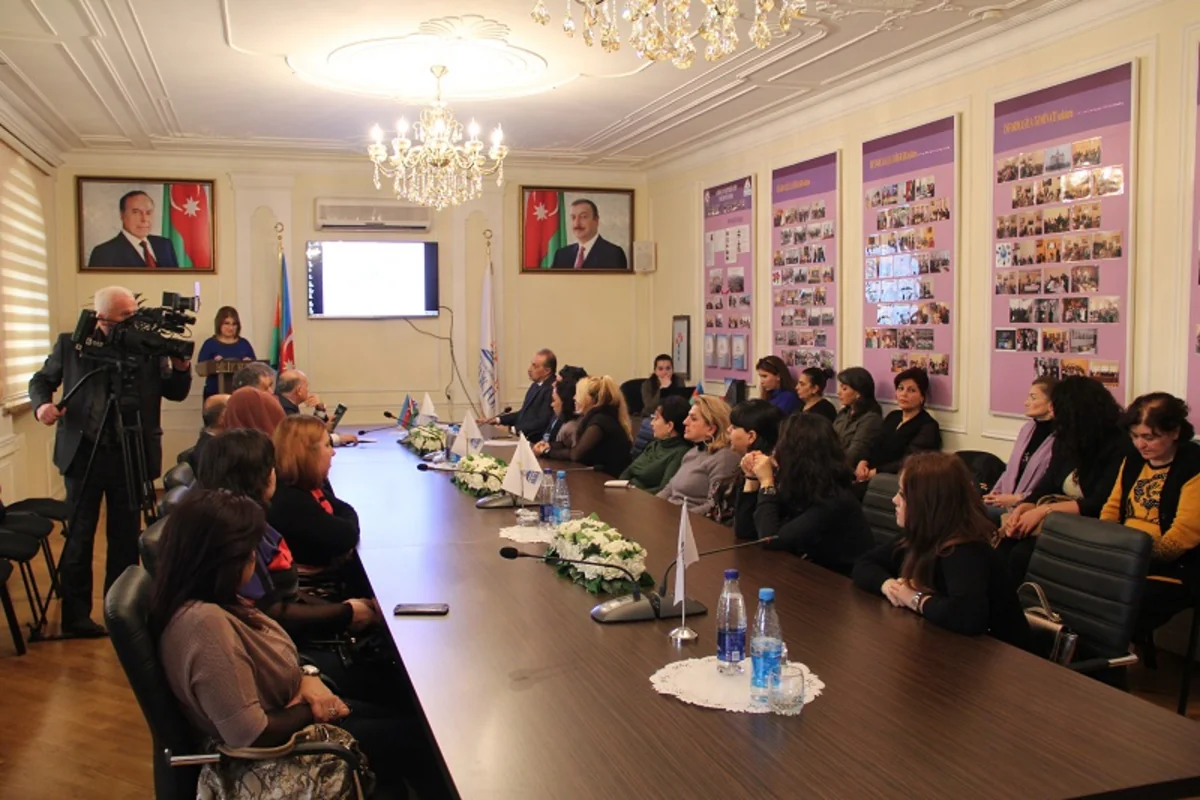 Bakıda “Multikulturalizm və kitab” mövzusunda müzakirə aparılıb
