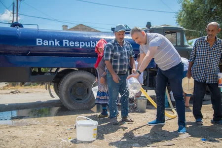 Bank Respublikadan Neftçala sakinlərinə içməli su təminatı dəstəyi