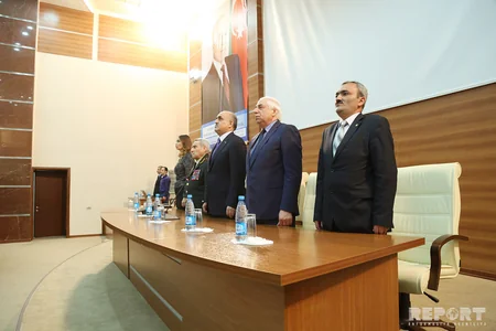 Əmək və Əhalinin Sosial Müdafiəsi Nazirliyində “Milli Qəhrəmanlarımız” kitabının təqdimatı olub