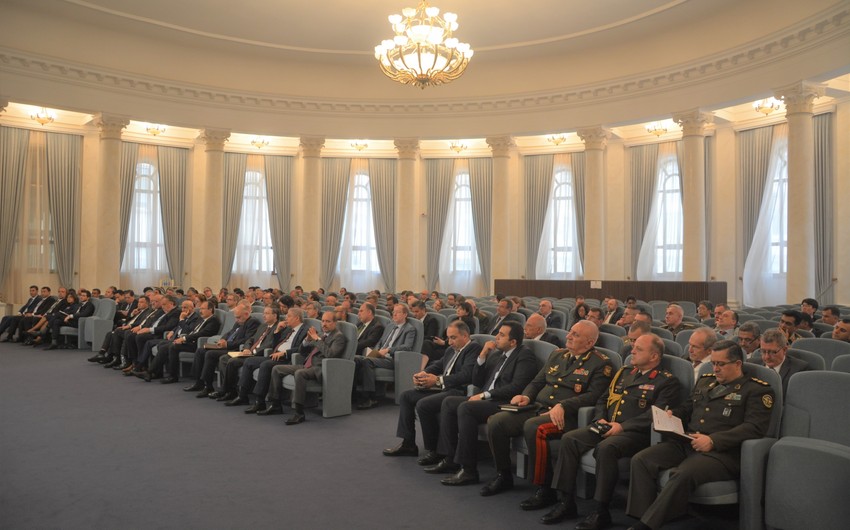 Azərbaycandakı diplomatlar qanunsuz erməni silahlılarının xarici təyyarələrə müdaxilələri barədə məlumatlandırılıb