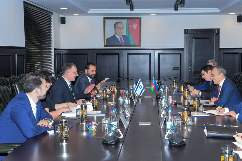 Vergilər Nazirliyində İsrail səfiri ilə görüş keçirilib