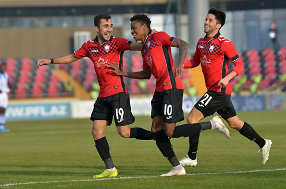 Yunanıstan klubu Qəbələnin futbolçusu ilə maraqlanır
