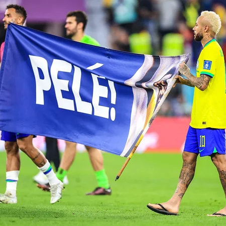 DÇ-2022: Braziliyalı futbolçular qələbəni Peleyə həsr ediblər