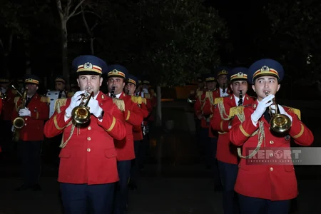Bakıda Zəfər Günü münasibətilə hərbi orkestrlərin ifasında nümunəvi çıxışlar olub