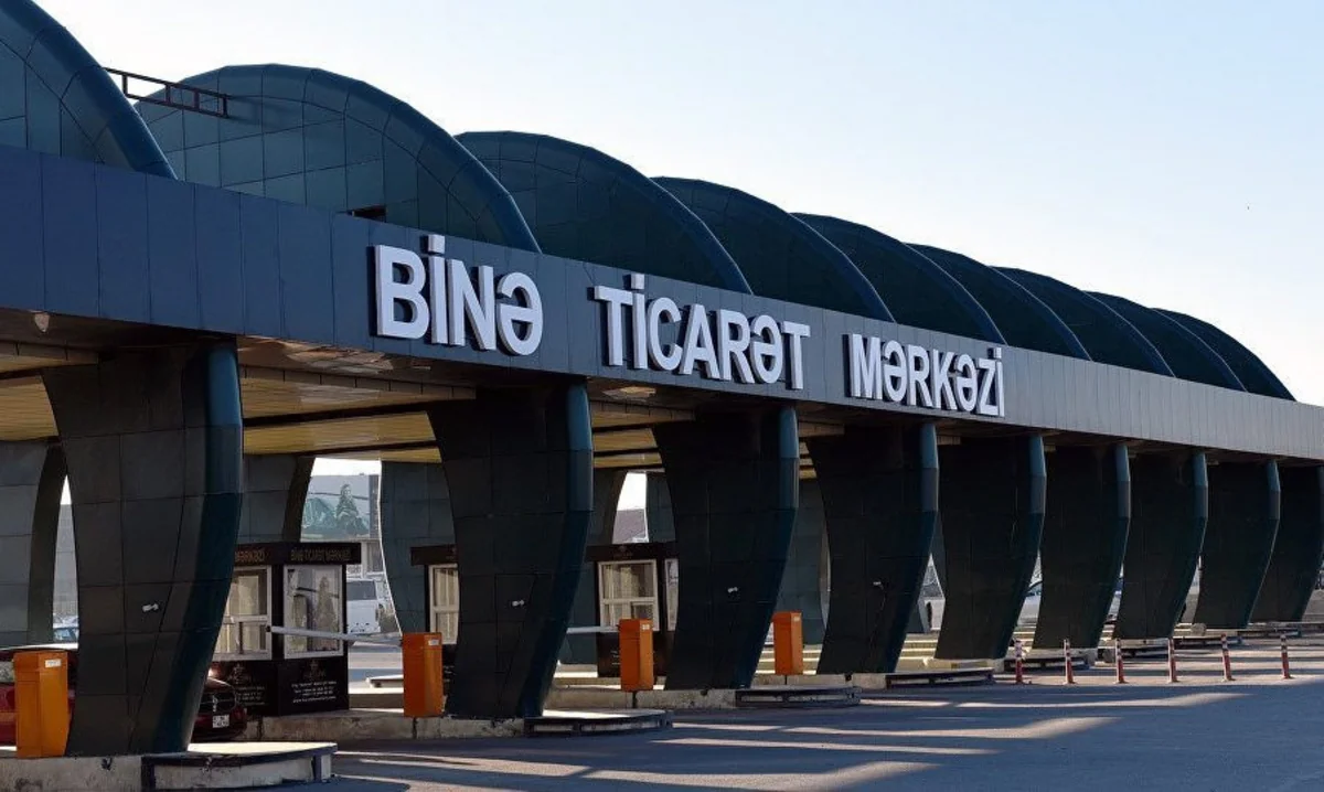 Nazirlik “Sədərək” və “Binə” ticarət mərkəzlərinin rəhbərləri ilə müzakirələr apardı