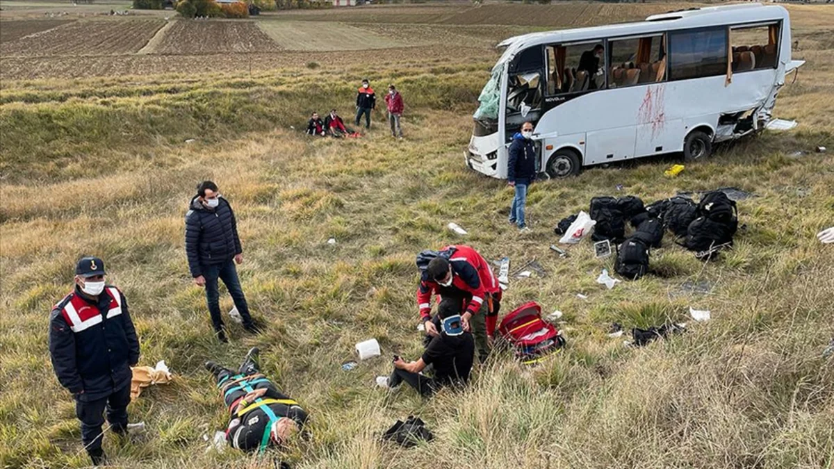 Тяжелое ДТП в Турции: пострадали 12 полицейских