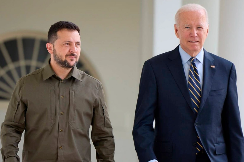 Zelenski Baydenlə Ukraynaya hərbi yardımı müzakirə edib