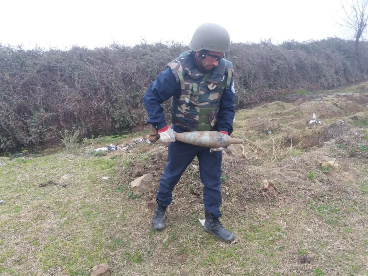 Astarada top və minaatan mərmiləri tapılıb